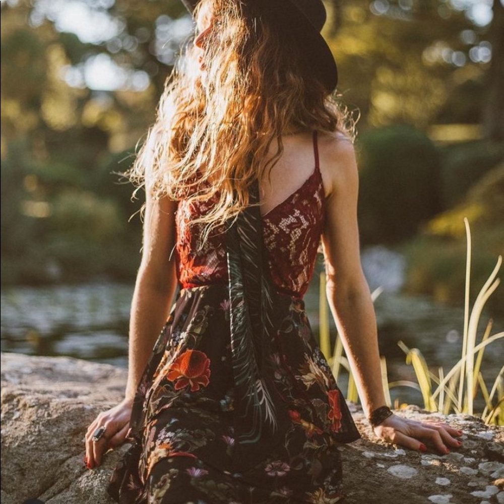 •fridayiminlove• {Cascade Dreams} Maxi Dress (navy / burgundy) - Picture 8 of 17